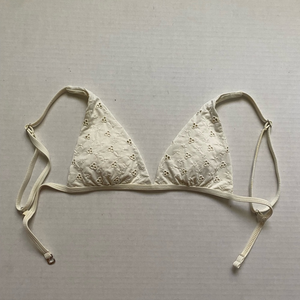 DIPPIN DAISYS Playa white eyelet triangle bikini top